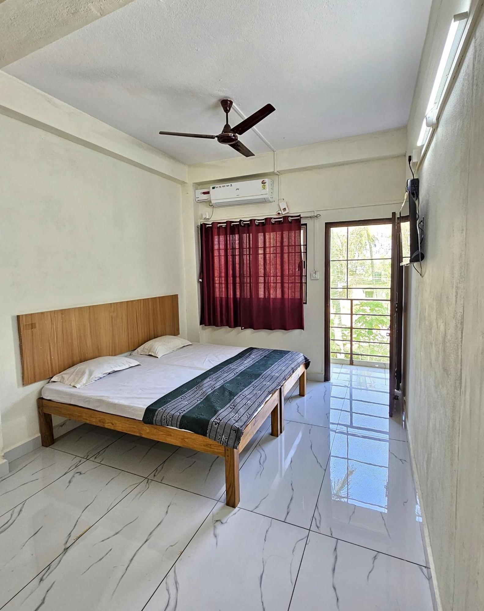 Souparnika Residency Murdeshwar Māvalli Exterior foto